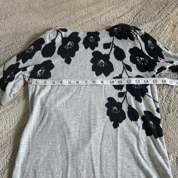 Talbots Gray Short Sleeve Sweater Boat Neck black floral XS - Picture 3 of 8